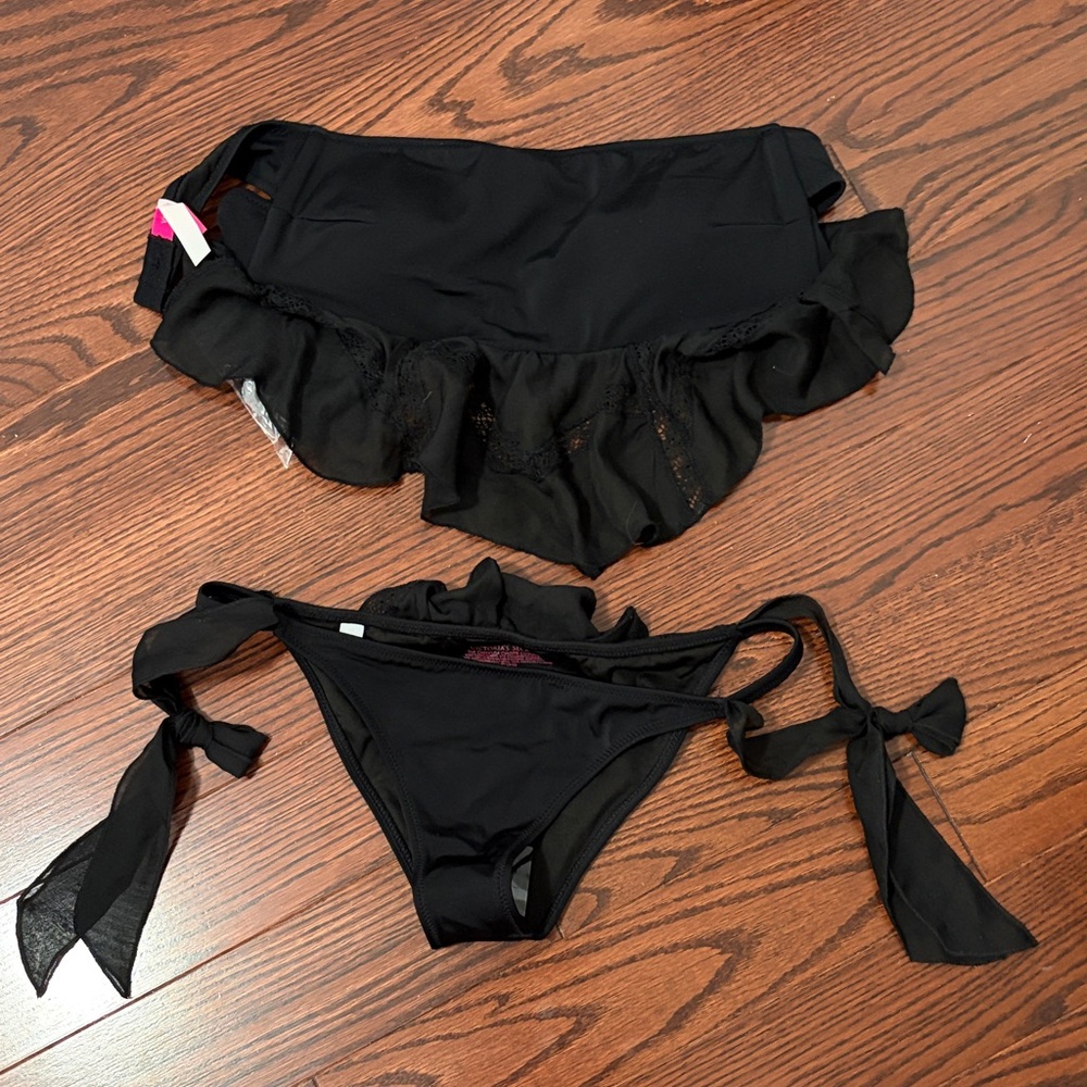 Victoria’s Secret 2 piece Black Lace-Trim Hipster Bikini NWT